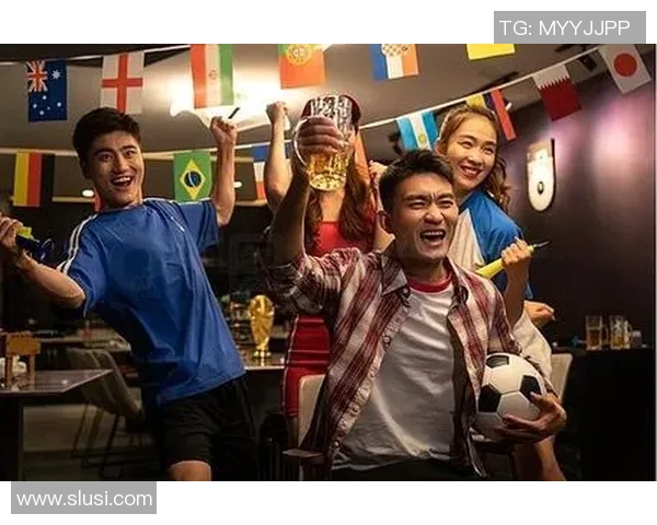 足球明星进球后与球迷互动的精彩瞬间与感人故事